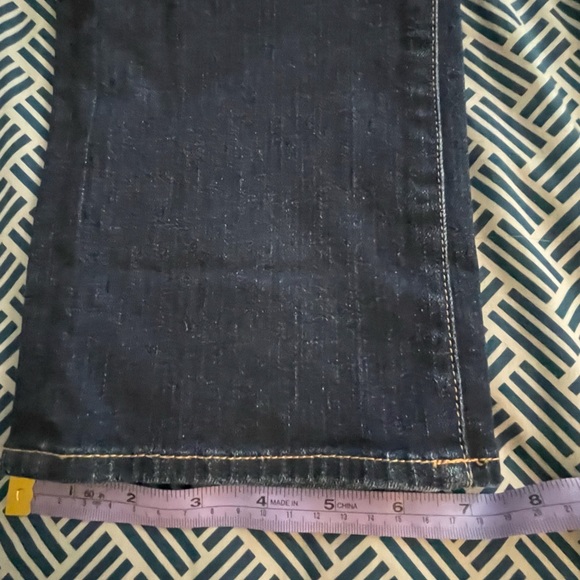 EUC! J Brand straight cut stretch denims s32 - Picture 5 of 9